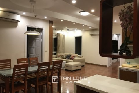 4 bedrooms Apartment in Tay Ho, Ha Noi, No. 2428 7