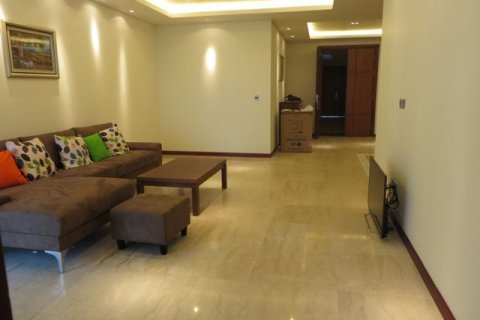 3 bedrooms Apartment in Tay Ho, Ha Noi, No. 6326 2
