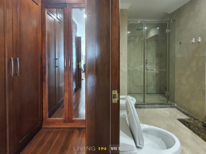 3 bedrooms Apartment in District 1, Ho Chi Minh, Vietnam No. 27233