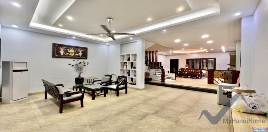 3 bedrooms House in Long Bien, Ha Noi, No. 18939