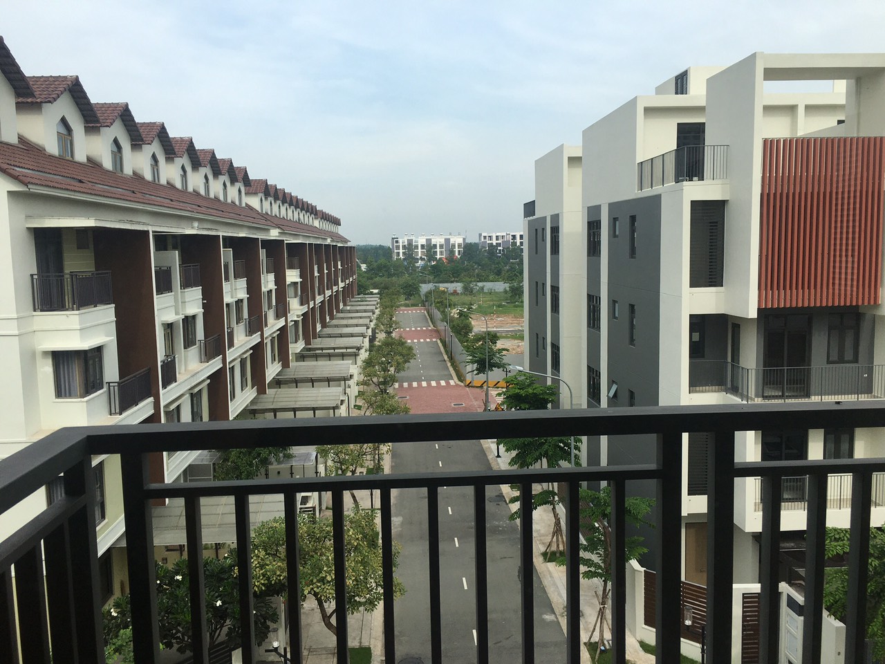5 bedrooms House in Vietnam No. 17942