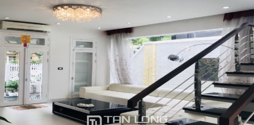 3 bedrooms Villa in Tay Ho, Ha Noi, No. 2981