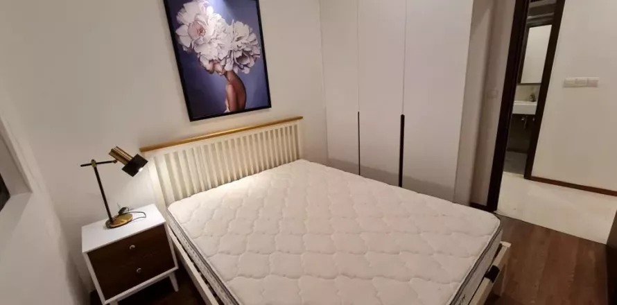 Квартира с 2 спальнями в Тхудык, Хошимин , № 12244