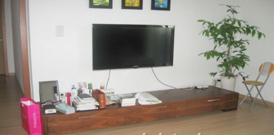 3 bedrooms Apartment in Dong Da, Ha Noi,  No. 8227