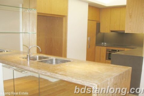 3 bedrooms Apartment in Dong Da, Ha Noi,  No. 8227 2