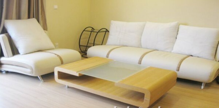2 bedrooms Apartment in Dong Da, Ha Noi, No. 8223