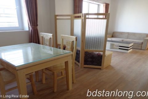 Квартира с 2 спальнями в Тэйхо, Ханой ,  № 8224