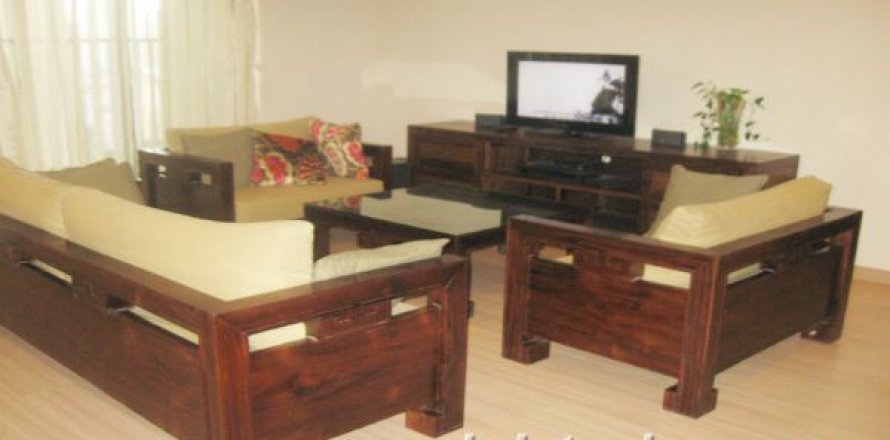3 bedrooms Apartment in Dong Da, Ha Noi, No. 8226