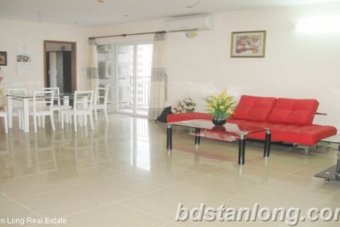 3 bedrooms Apartment in Dong Da, Ha Noi, No. 8225