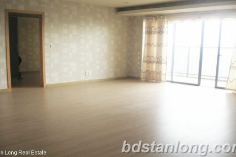 3 bedrooms Apartment in Dong Da, Ha Noi,  No. 8229 2