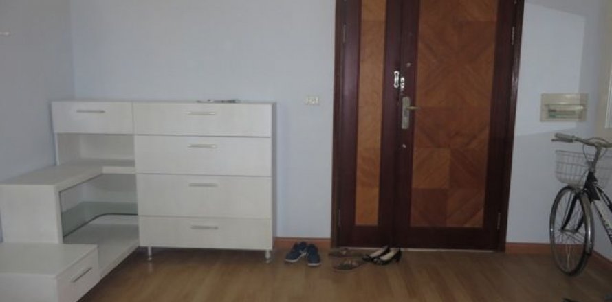 Квартира с 3 спальнями в Тэйхо, Ханой , № 5846