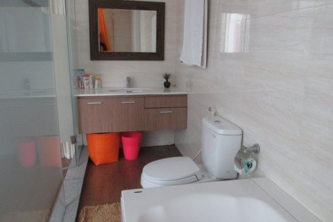 Квартира с 1 спальней в Хоанкьем, Ханой , № 6052 6
