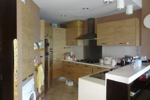2 bedrooms Apartment in Tay Ho, Ha Noi, No. 5712 7