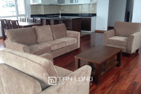 3 bedrooms Apartment in Tay Ho, Ha Noi, No. 4563 2