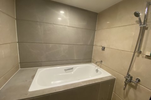2 bedrooms Apartment in District 1, Ho Chi Minh, No. 18393 9
