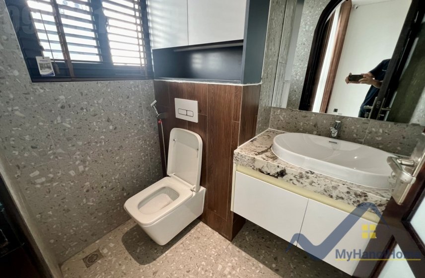 2 bedrooms Apartment in Long Bien, Ha Noi, Vietnam No. 18817