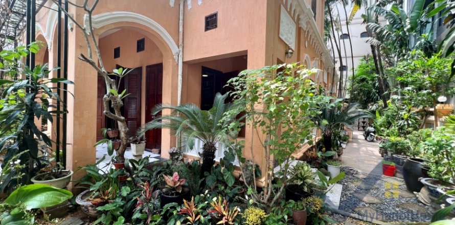 3 bedrooms Villa in Tay Ho, Ha Noi,  No. 18818
