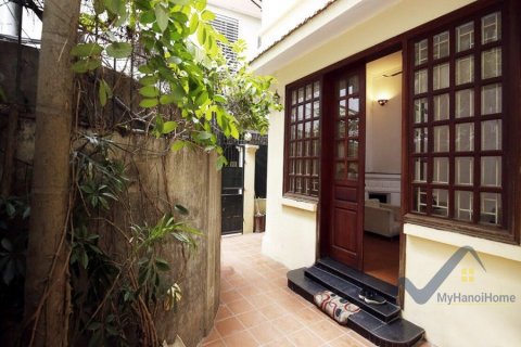 4 bedrooms Villa in Tay Ho, Ha Noi, No. 19490
