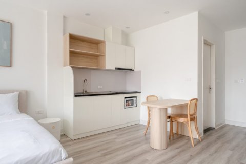 1 bedroom Apartment in Ba Dinh, Ha Noi, No. 18008 5
