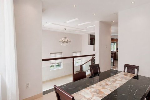 3 bedrooms Villa in Nha Trang, No. 27670 4