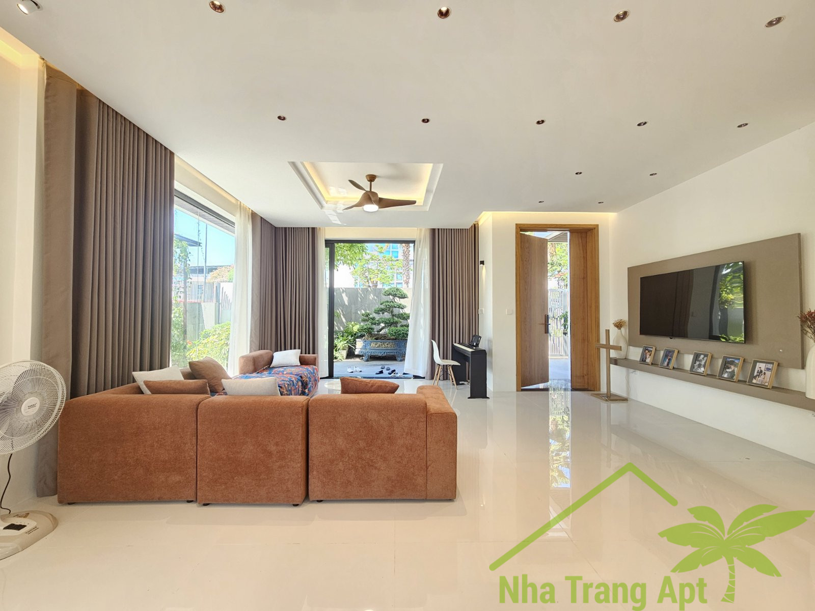 5 bedrooms Villa in Nha Trang, Vietnam No. 27668