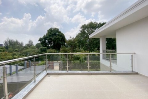 4 bedrooms House in Ho Chi Minh, No. 27247 7