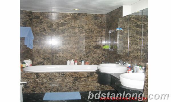4 bedrooms Apartment in Tay Ho, Ha Noi, Vietnam No. 8037