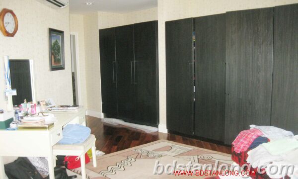4 bedrooms Apartment in Tay Ho, Ha Noi, Vietnam No. 8037