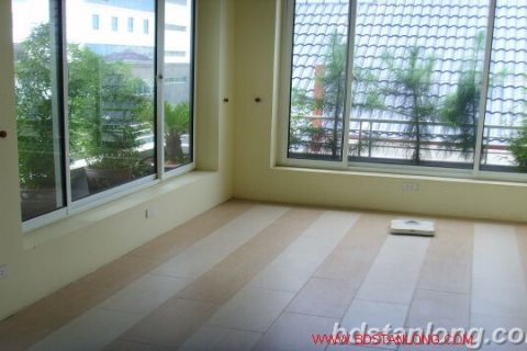 4 bedrooms House in Tay Ho, Ha Noi, No. 8035 11