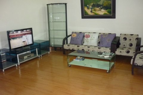 Квартира с 3 спальнями в Намтыльем, Ханой ,  № 7549