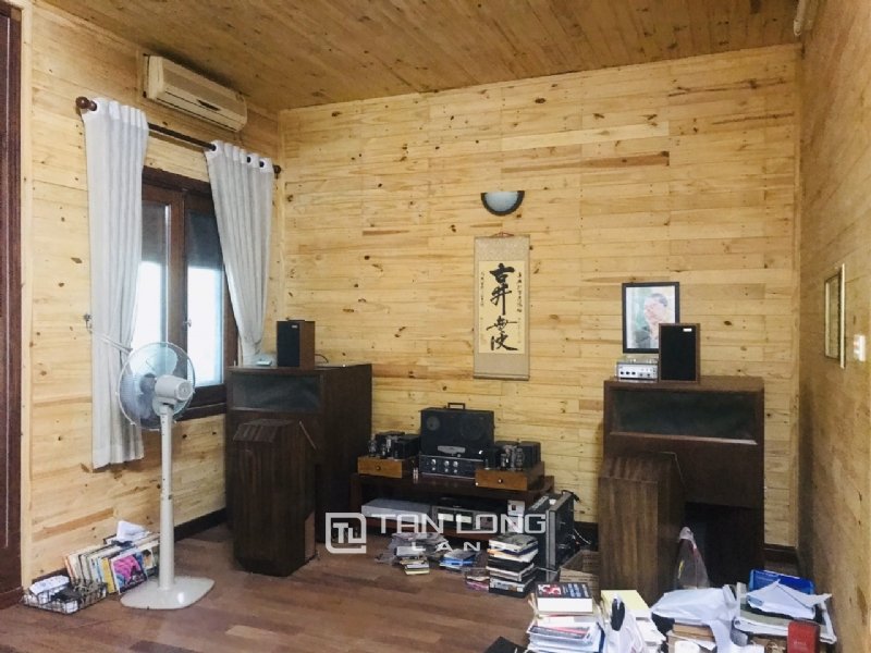Вилла с 4 спальнями в Тэйхо, Ханой, Вьетнам № 2587