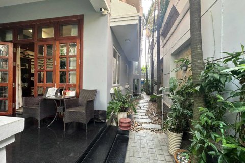200m2 Villa in Binh Chanh, Ho Chi Minh, No. 17231 6