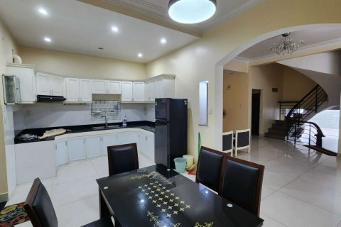 Дом 120м2 в Биньтянь, Хошимин , № 17235 4