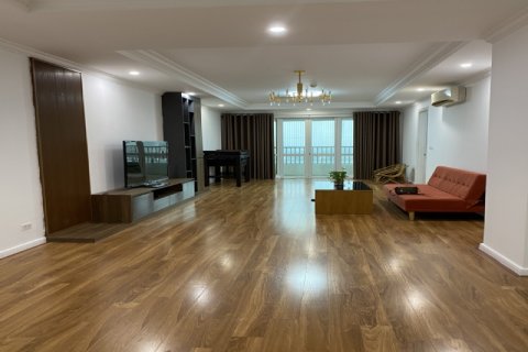 3 bedrooms Apartment in Tay Ho, Ha Noi, No. 24534 2