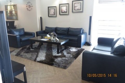 3 bedrooms Apartment in Tay Ho, Ha Noi, No. 5912 5