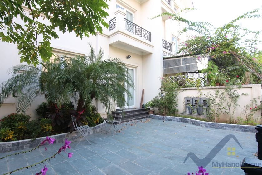 4 bedrooms Villa in Long Bien, Ha Noi, Vietnam No. 19656