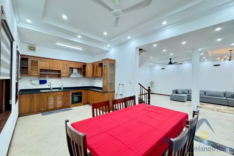 5 bedrooms Villa in Tay Ho, Ha Noi, No. 20308 8