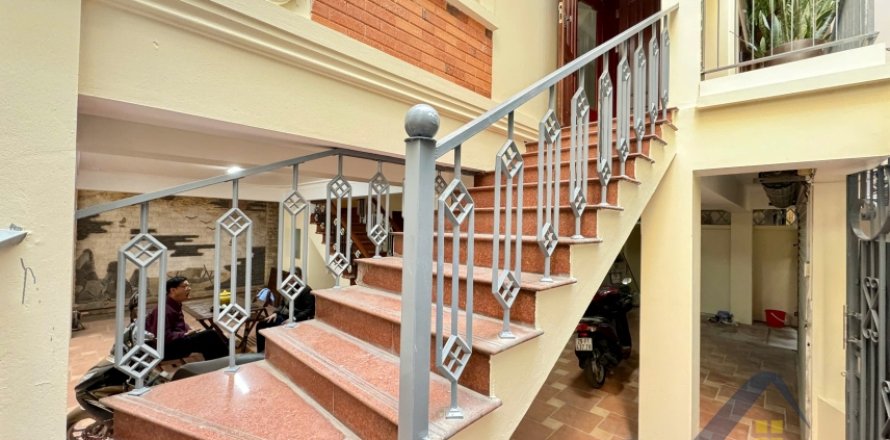 5 bedrooms Villa in Tay Ho, Ha Noi, No. 20308