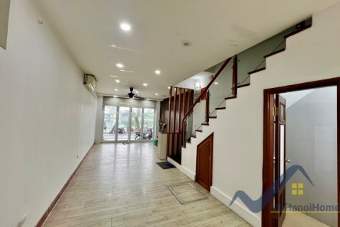 4 bedrooms Villa in Tay Ho, Ha Noi, No. 20303 2