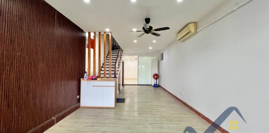 4 bedrooms Villa in Tay Ho, Ha Noi, No. 20303