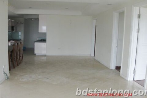 3 bedrooms Apartment in Tay Ho, Ha Noi,  No. 7699 5
