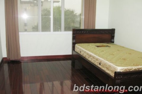 4 bedrooms Apartment in Tay Ho, Ha Noi, No. 7698 6