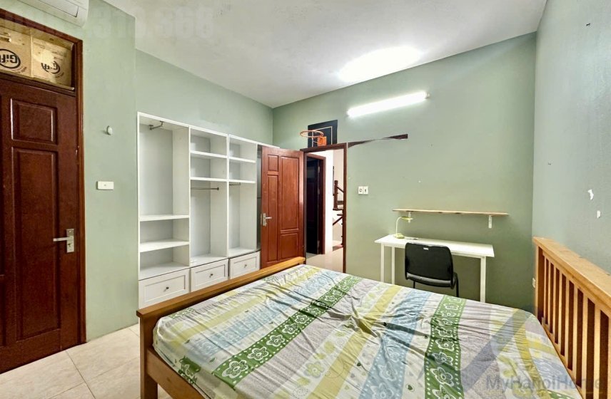 4 bedrooms House in Long Bien, Ha Noi, Vietnam No. 30331