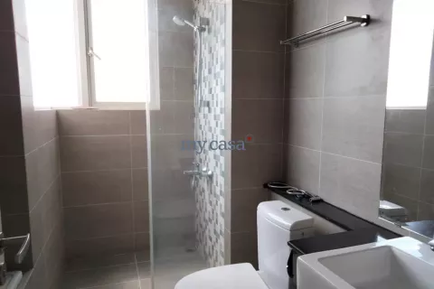 Квартира с 3 спальнями в Тхудык, Хошимин , № 12719 3