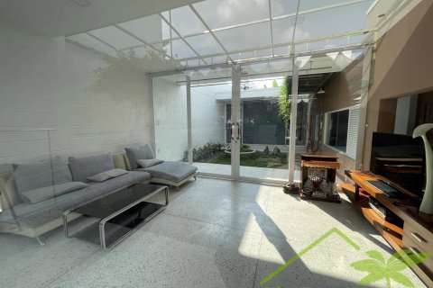 3 bedrooms Villa in Nha Trang, No. 28242 4