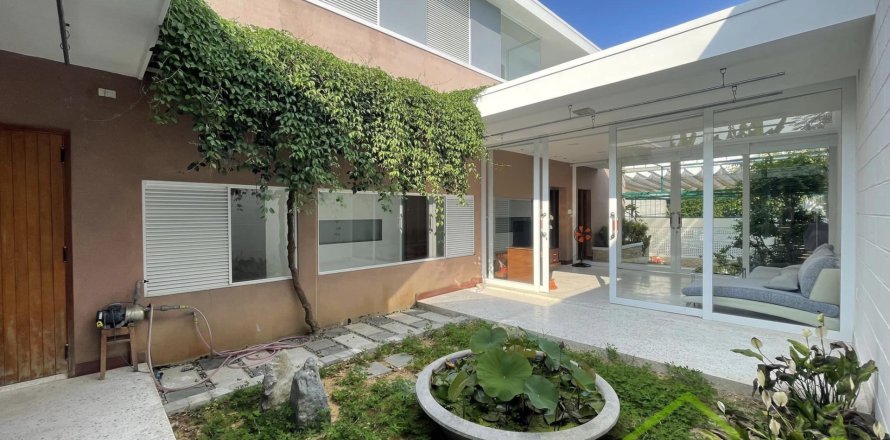 3 bedrooms Villa in Nha Trang, No. 28242