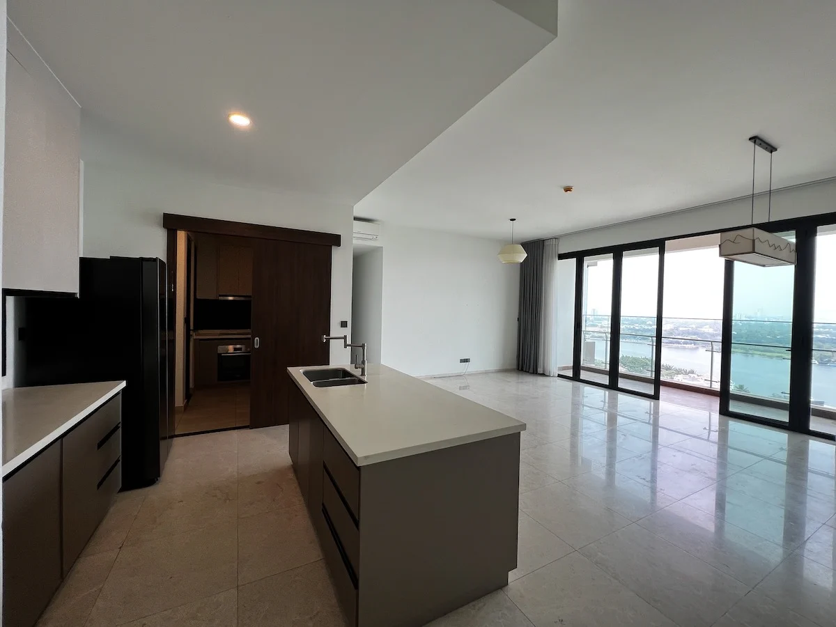 Квартира с 3 спальнями в Тхудык, Хошимин, Вьетнам № 27075