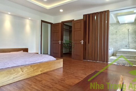 Вилла с 4 спальнями в Нячанг, № 28343 9