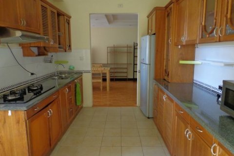 3 bedrooms Apartment in Tay Ho, Ha Noi, No. 5839 5