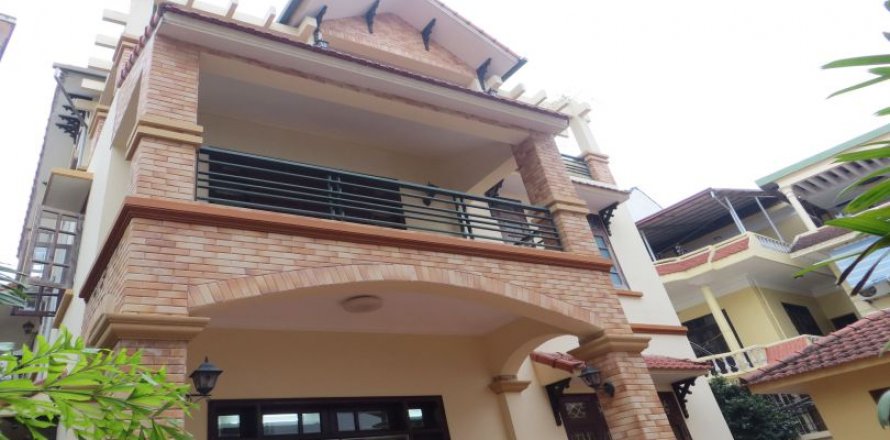 5 bedrooms Villa in Tay Ho, Ha Noi, No. 20170